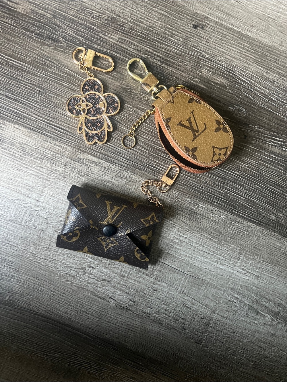 Louis Vuitton Monogram Brown & Tan Key Pouch with Charm and Card Holder - Picture 11 of 11